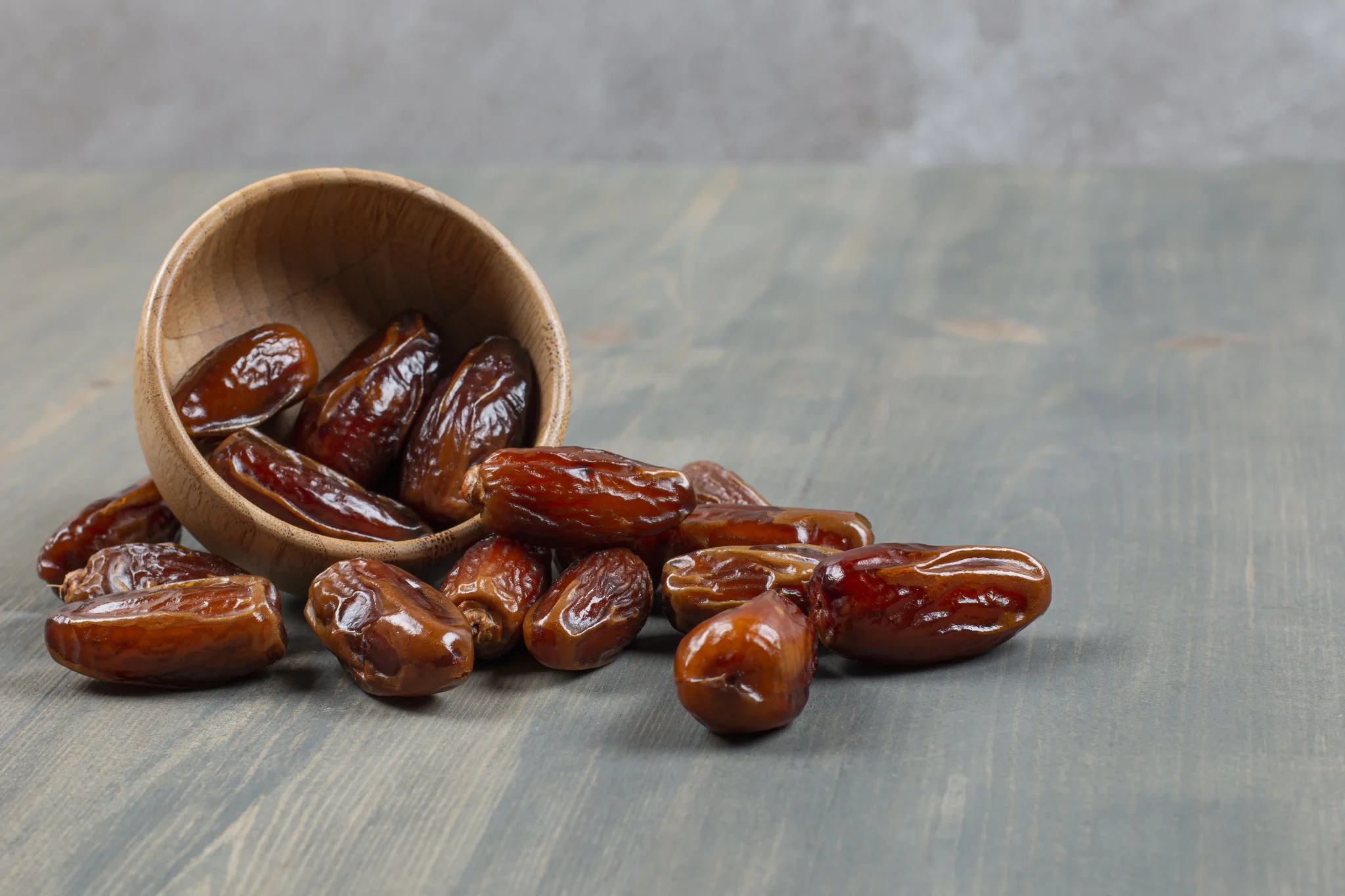 Selling all kinds of organic dates